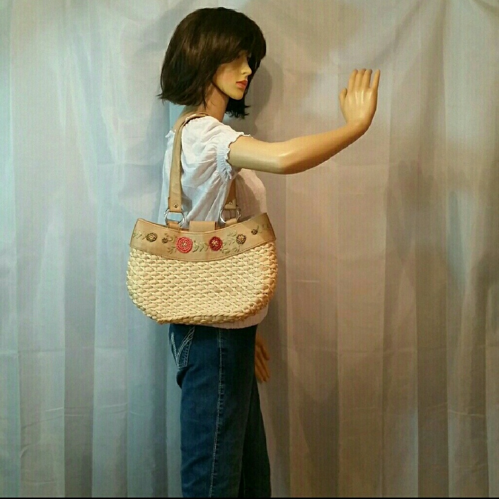 🛍 Avon bag